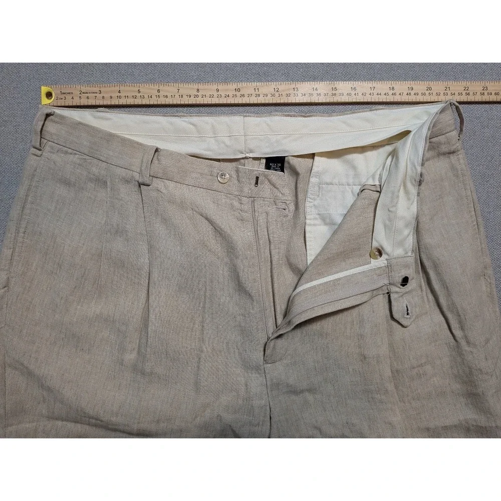 Jos A Bank Traveler's Collection Mens Pants Beige 42x30 Traveler 100% Linen